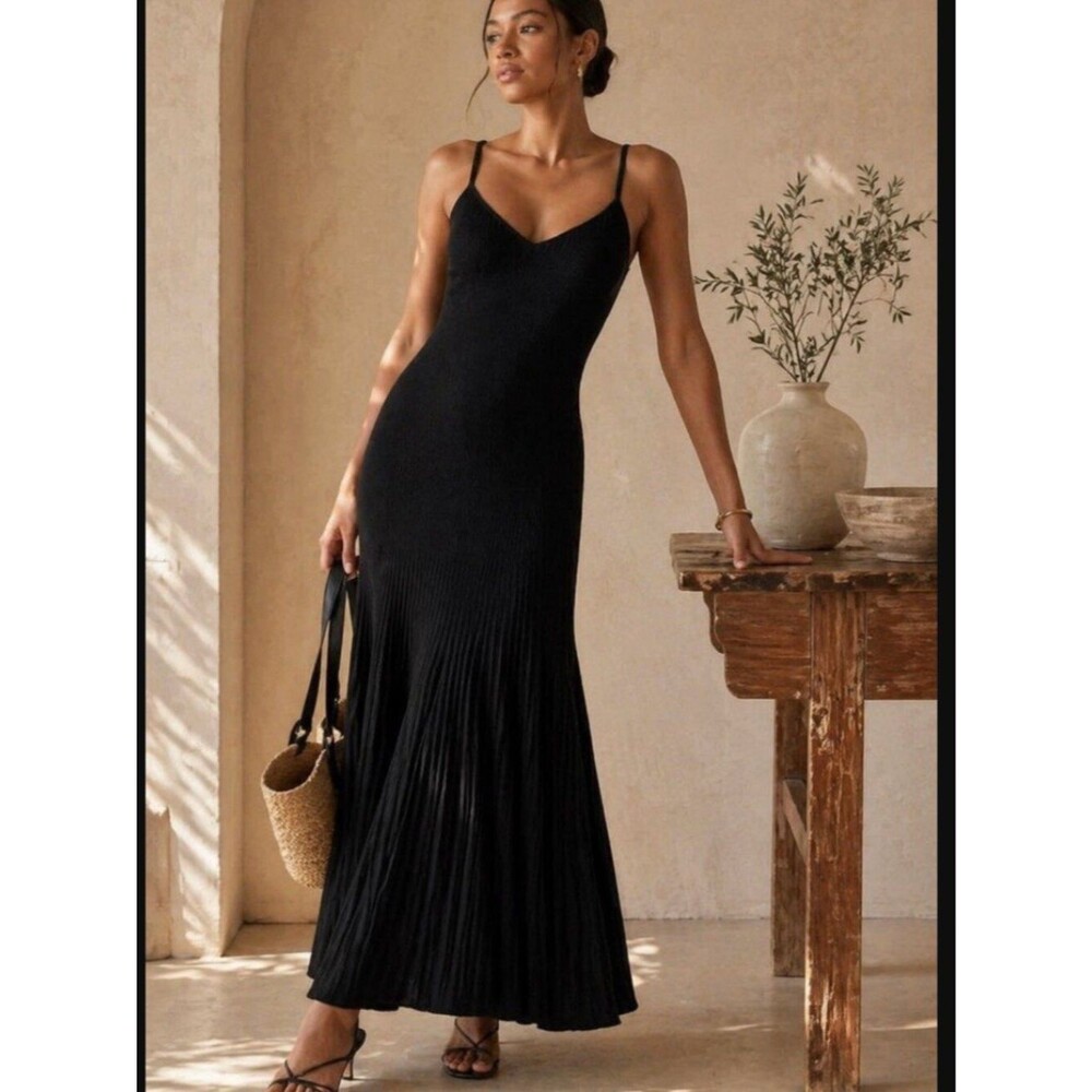 Express Maxi Dress Smocked Black Ribbed Strappy Sleeveless, Sz Small